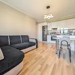 Szczepin Homely By Bookinghost Apartment